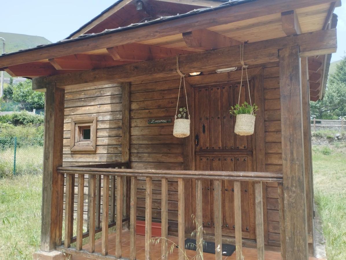 CAMPING LA ZARAPICA - Palacios del Sil Exterior foto